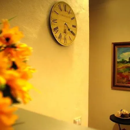 Uffizi Gallery Hotel 2*